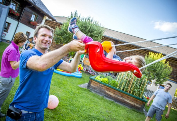 Spielplatz am Bauernhof Vorderklinglhub in Flachau