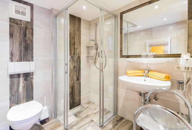 Appartement mit modernem Badezimmer 